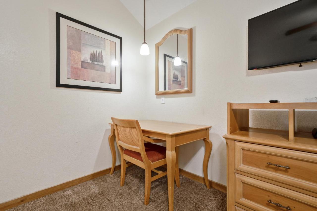 Oyo Hotel Kenedy Downtown - Us 181 Εξωτερικό φωτογραφία