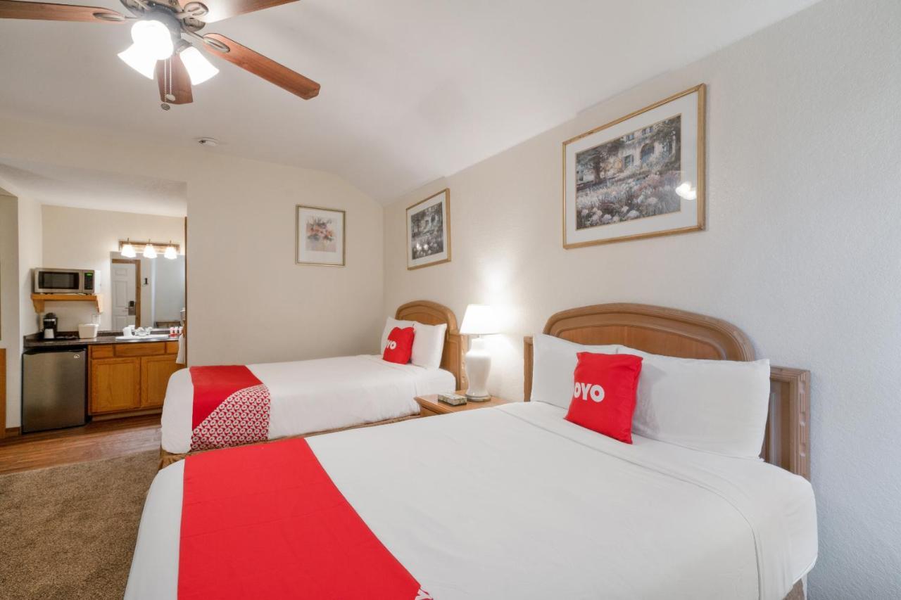 Oyo Hotel Kenedy Downtown - Us 181 Εξωτερικό φωτογραφία