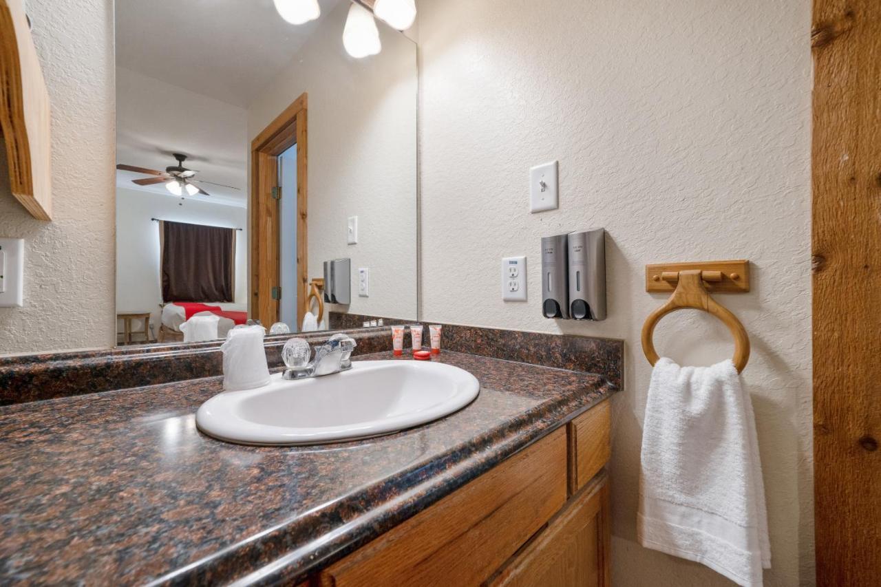 Oyo Hotel Kenedy Downtown - Us 181 Εξωτερικό φωτογραφία